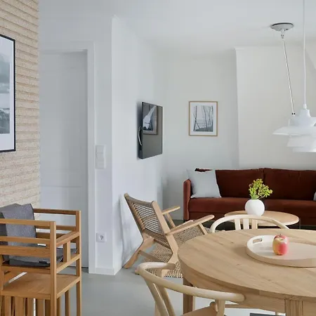 아파트 Kosi Am Fuenf